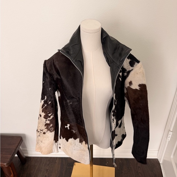 Genuine Cowhide Leather Jacket - Never Been Worn - Picture 3 of 5